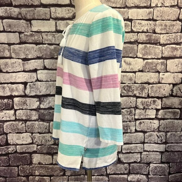 T By Talbots White, Blue & Purple 3/4 Sleeve Top Size M - Picture 4 of 9